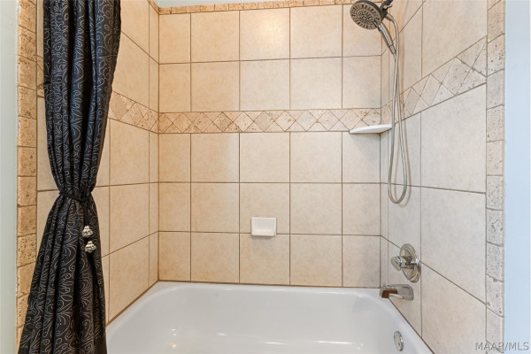 8412 Rockbridge Circle