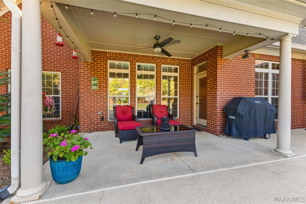 8412 Rockbridge Circle