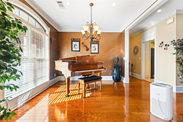8412 Rockbridge Circle