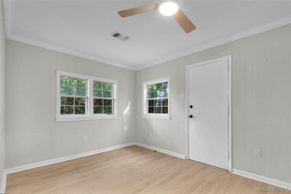 7 COURTLAND Drive