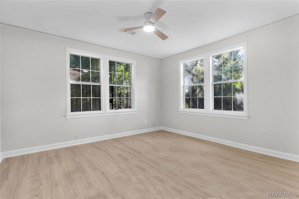 7 COURTLAND Drive