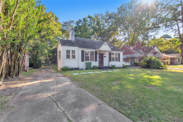 7 COURTLAND Drive
