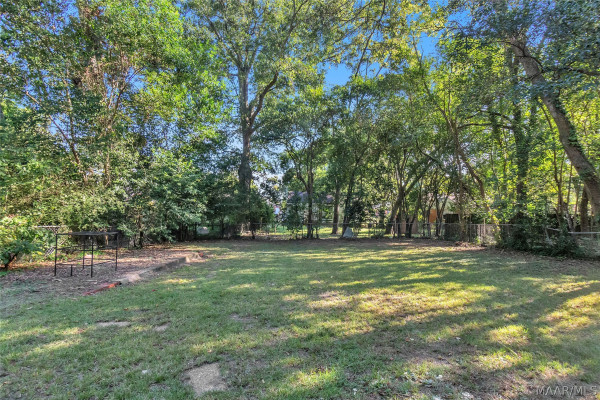 7 COURTLAND Drive