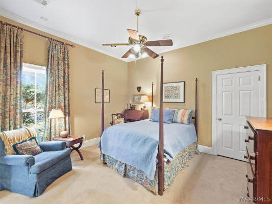 3201 Colline Close