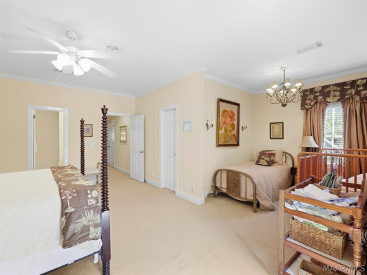 3201 Colline Close