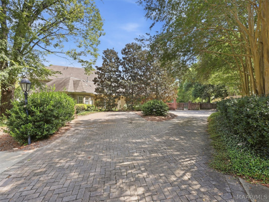 3201 Colline Close