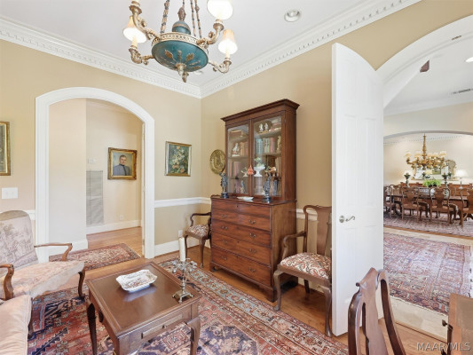 3201 Colline Close