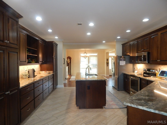 310 Hunters Ridge