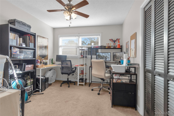 1527 PINERIDGE Court