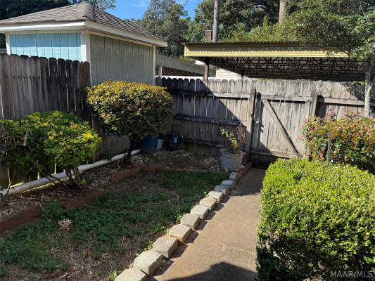 537 COLISEUM Boulevard