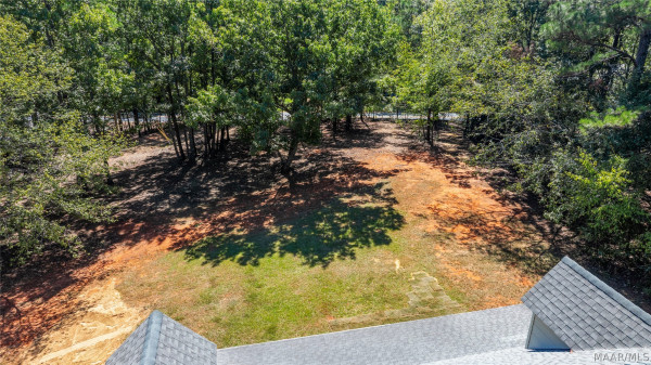 1221 Old Ridge Road E