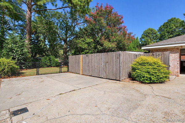 3883 Faunsdale Drive