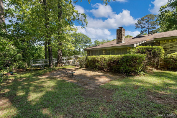 1237 Woodhill Court