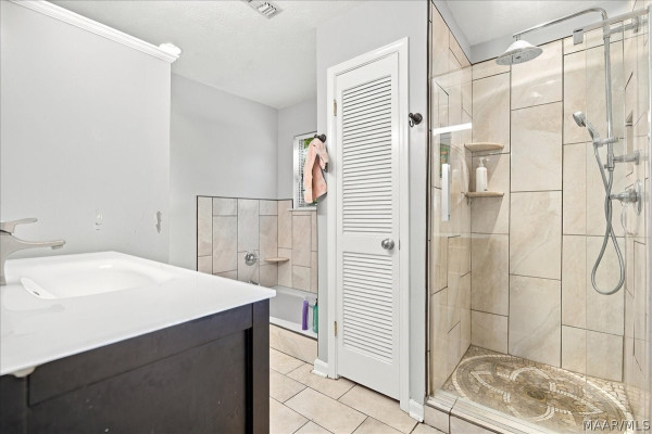 2240 Trotters Trail