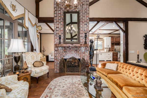 3404 OAK GROVE Circle