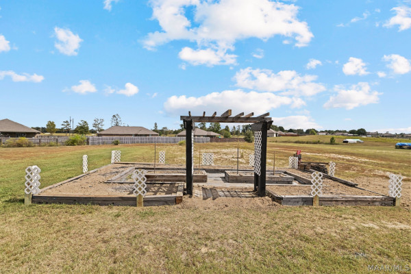928 County Road 733 .