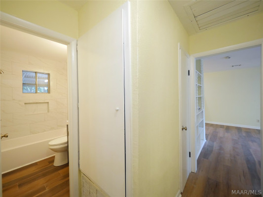 504 FERNDALE Court