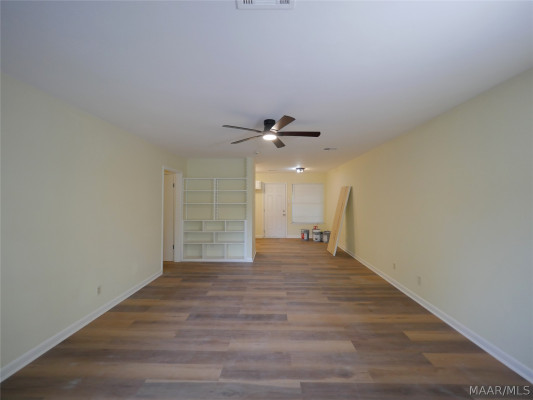 504 FERNDALE Court