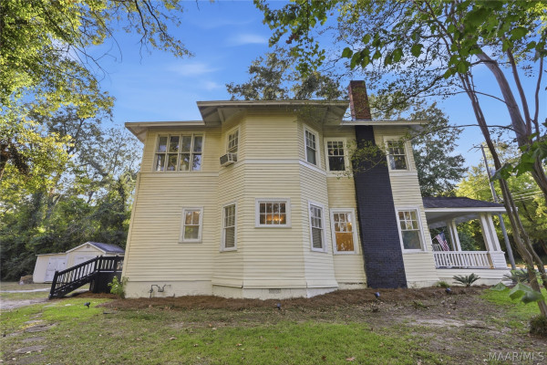 264 E Fairview Avenue