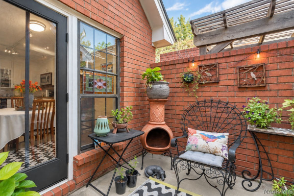452 Caldwell Place