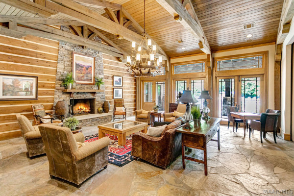9584 DAKOTA Drive