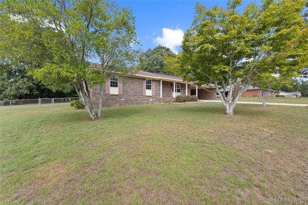 104 Crestview Drive