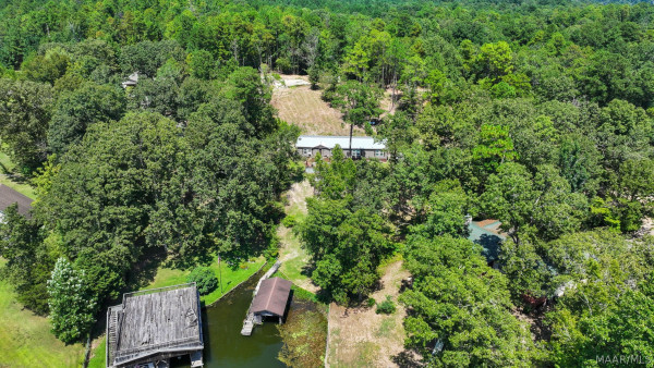 140 County Road 196 .