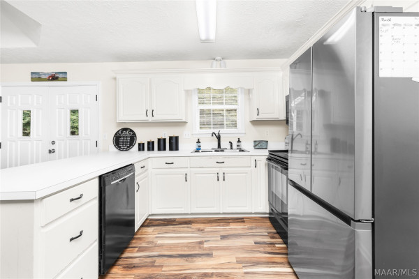187 Hickory Trail