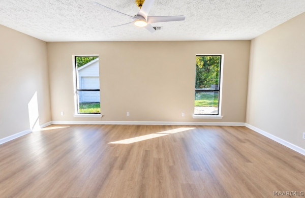 2325 Edinburgh Drive