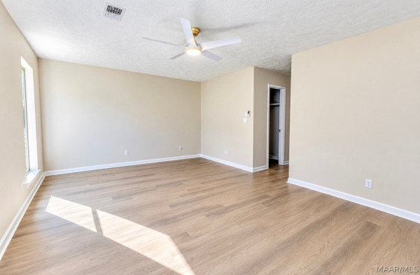 2325 Edinburgh Drive