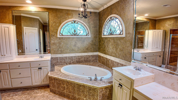 8696 Huntingdon Ridge Lane