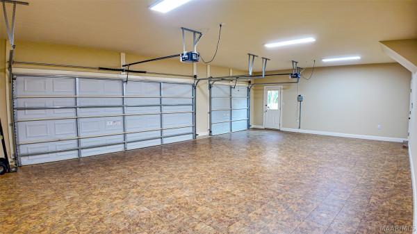 8696 Huntingdon Ridge Lane