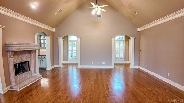 8696 Huntingdon Ridge Lane