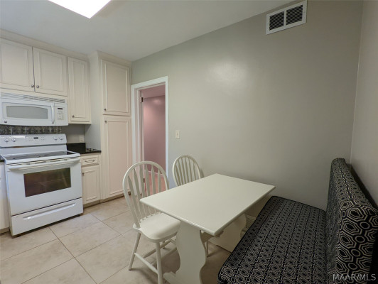 2137 Meadow Lane Drive
