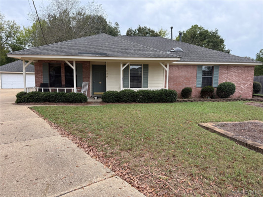900 Lakeview Court