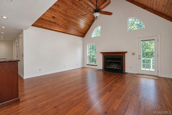 225 Mercer Road