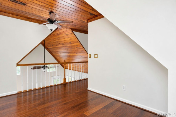 225 Mercer Road