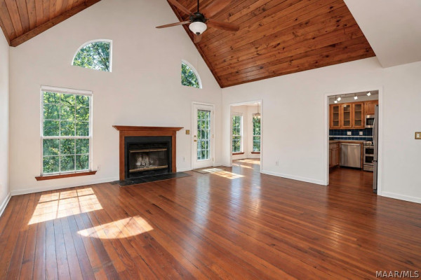 225 Mercer Road