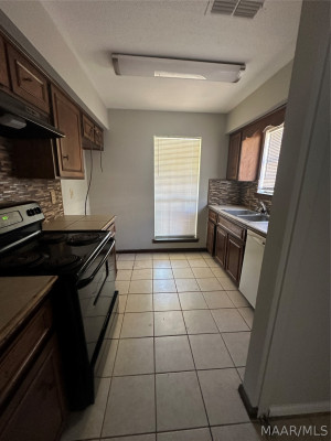 2609 Sheffield Court