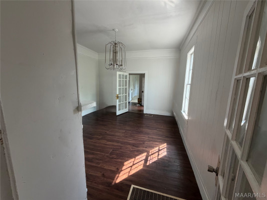 445 Dericote Street
