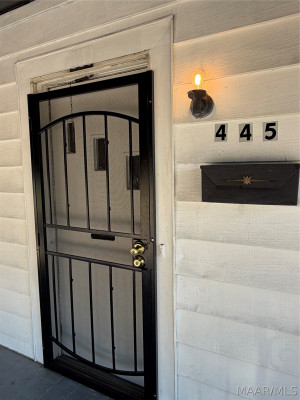 445 Dericote Street