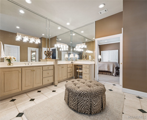 1428 Charleton Drive