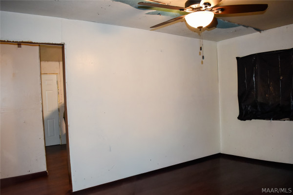 4530 Lakeshore Drive