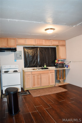 4530 Lakeshore Drive