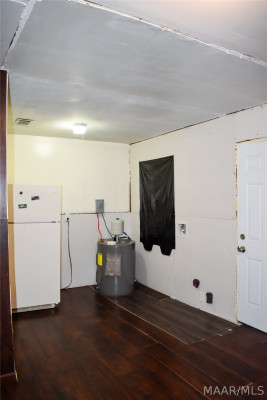 4530 Lakeshore Drive