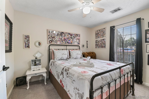 78 MEADOW OAK Place