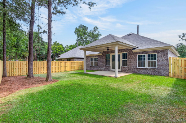 348 Crestwood Circle