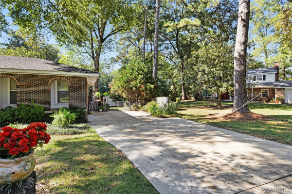 1363 Pine Ridge Road