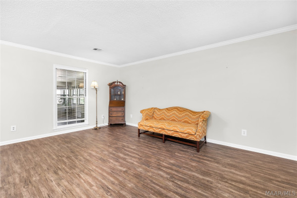1363 Pine Ridge Road