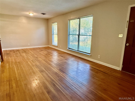 4738 COVENTRY Road